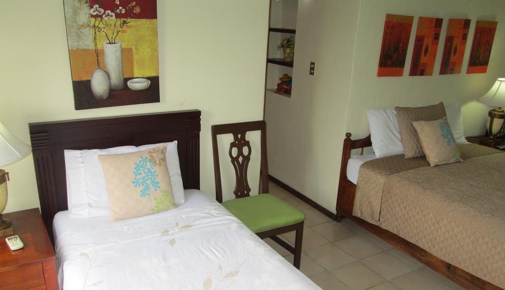 Hotel San Mateo San Salvador Oda fotoğraf