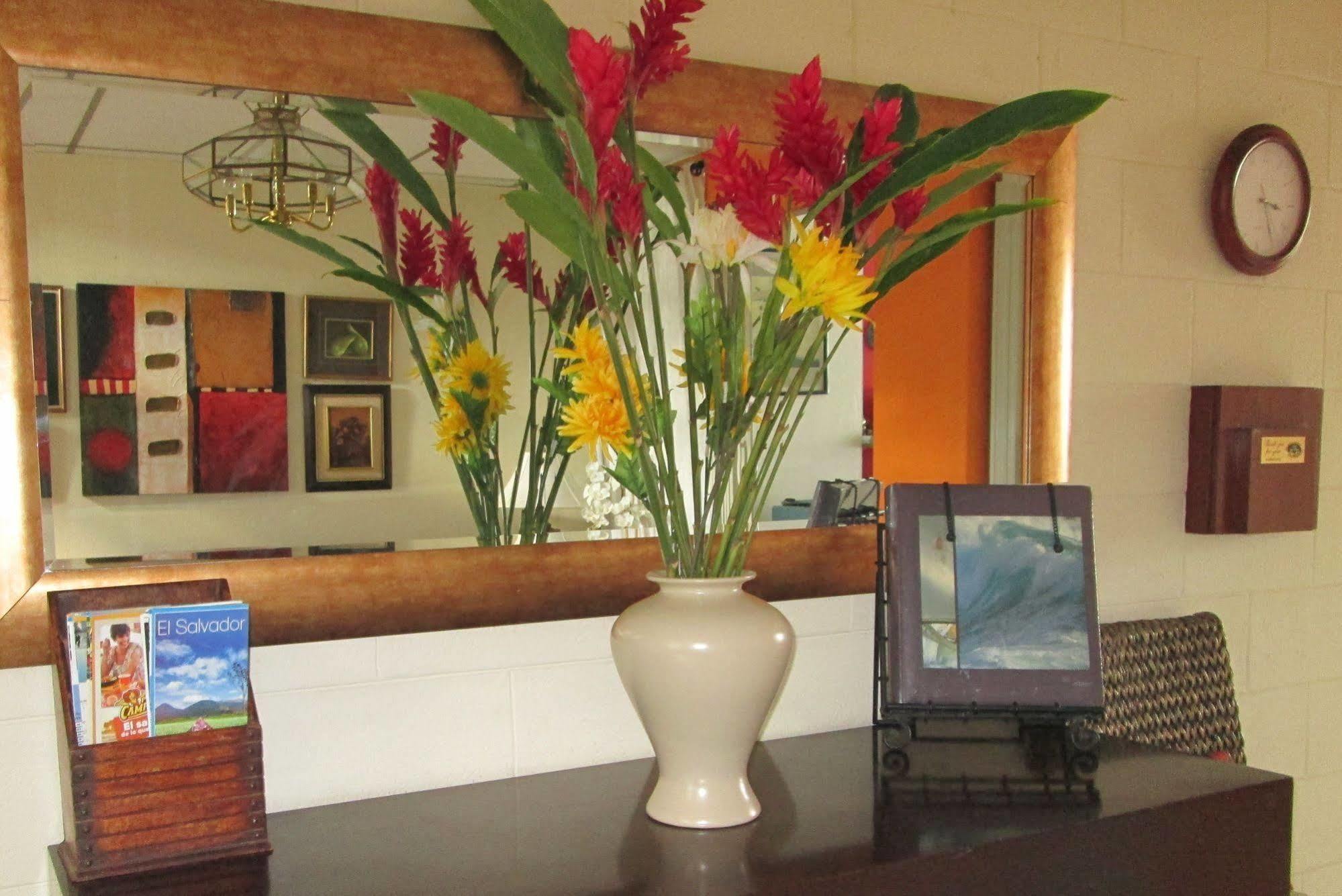 Hotel San Mateo San Salvador Dış mekan fotoğraf